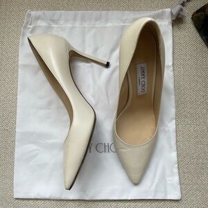Jimmy Choo Cream Classic Pump Size 40